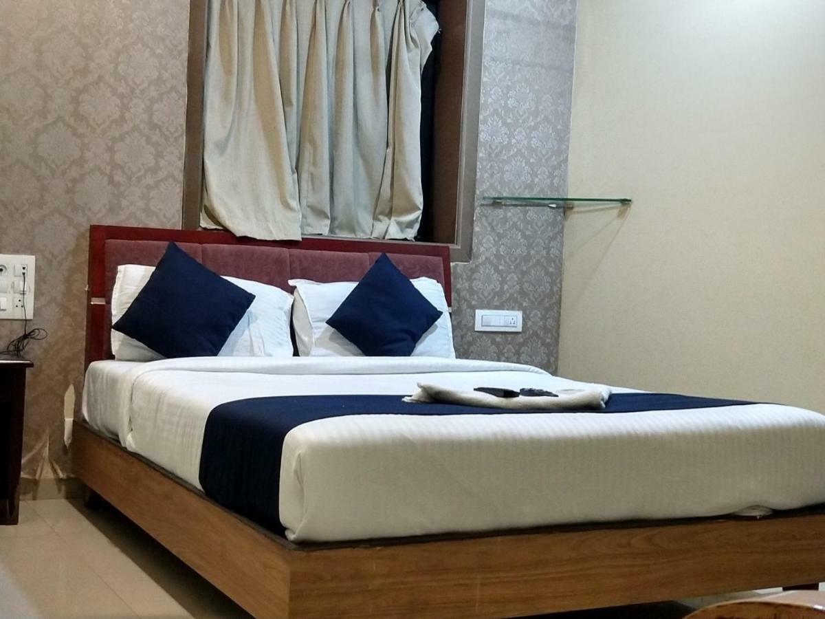 Hotel Gold Coast Mumbai Exterior foto